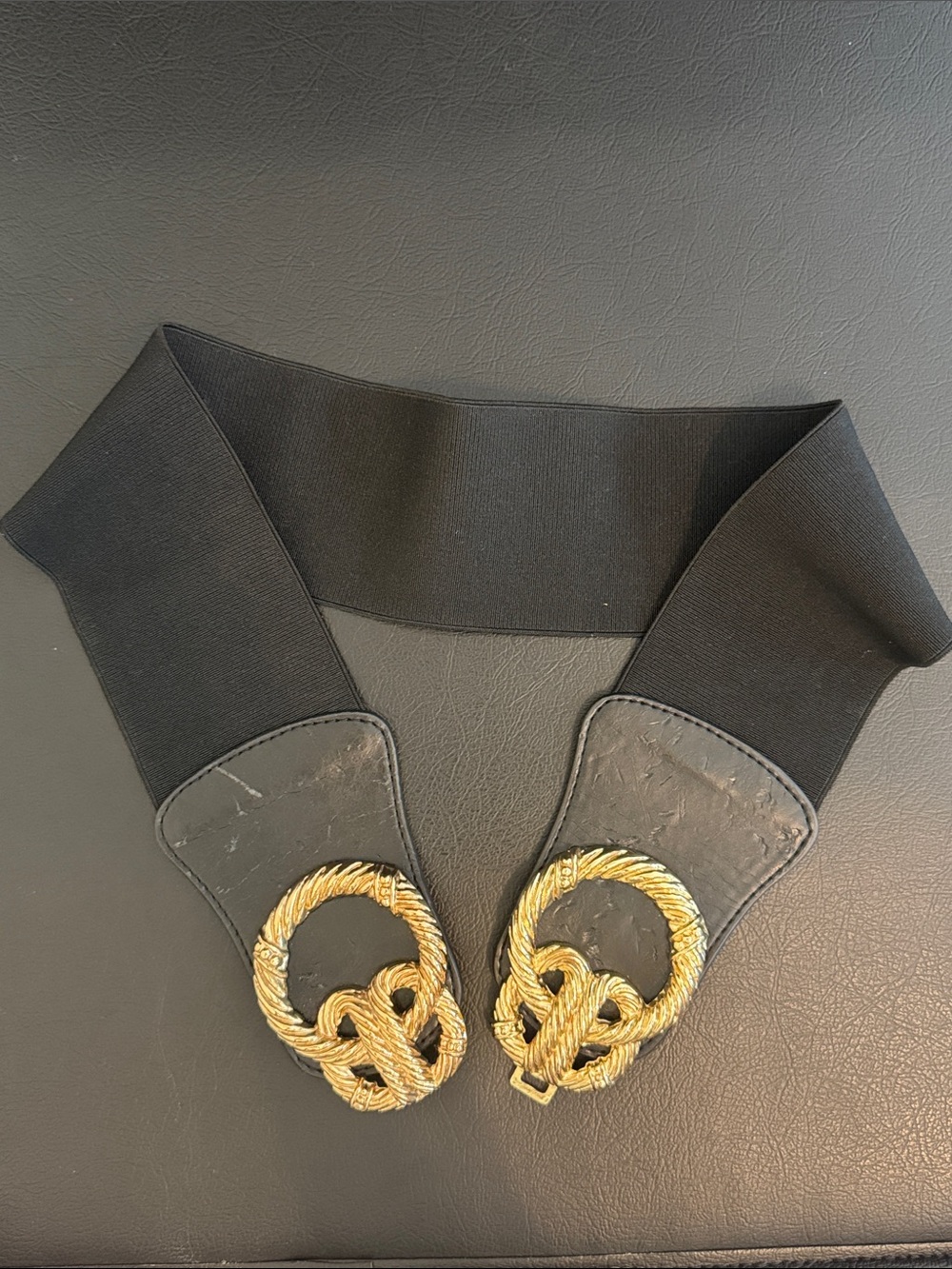 Vtg Tre Vero Elastic Waist Cinch Belt Textued Gold Tone Interlocking Buckle